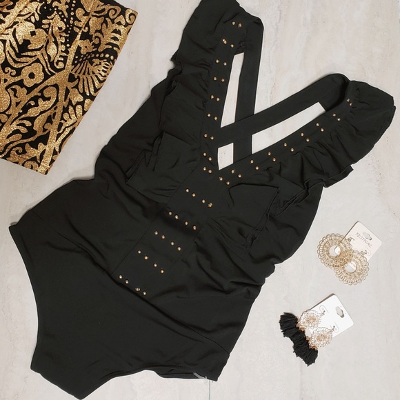 New Small Top Chic Black Ruffle Bodysuit - Picture 3 of 7